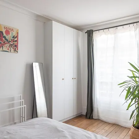Bright 64m - Open View On Montmartre *